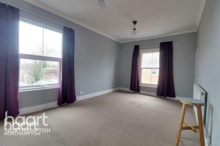 3 bedroom maisonette to rent - Photo 3