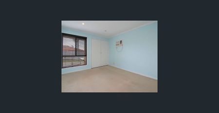 2 Bedroom PLUS Large 2nd lounge !! - Photo 4