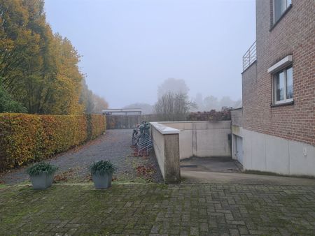 Prachtig appartement met 1slaapkamer, dressing en ruim terras - Photo 2