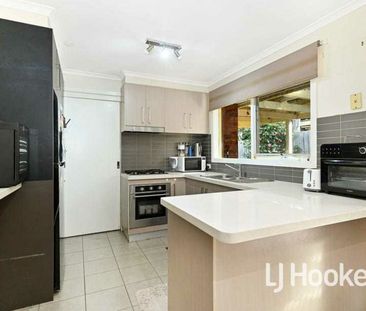 For Lease � 56 Collins Crescent, Berwick VIC 3806 - Photo 3