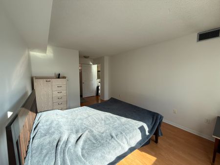 For Lease - 8 Pemberton Avenue Unit# 1106, Toronto, Ontario - Photo 3