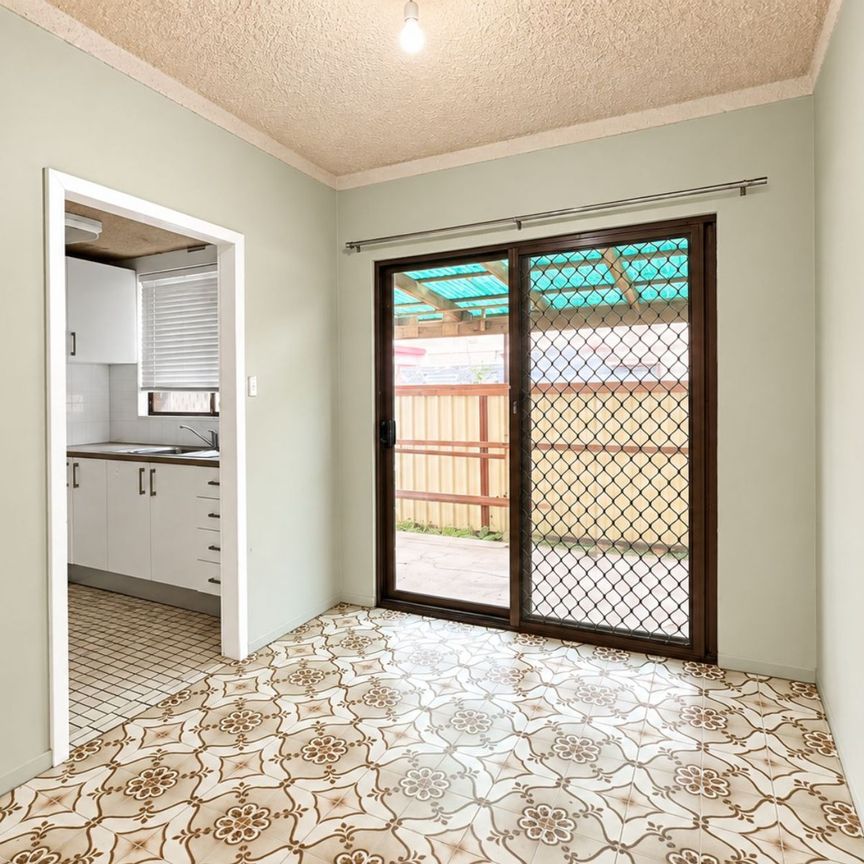 Well Maintained Three Bedroom Townhouse - Photo 1
