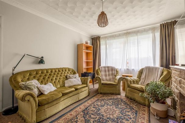 2 bedroom semi-detached bungalow to rent - Photo 1