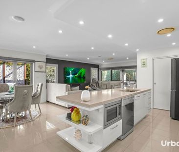 Immaculate Ex Display Home! - Photo 2