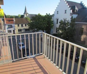 Volledig gerenoveerd appartement op de 2de verdieping, ideaal geleg... - Foto 5