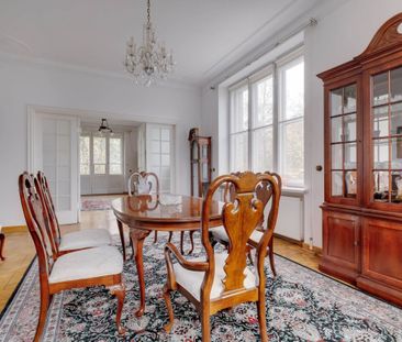 Reprezentacyjny apartament w zabytkowej kamienicy - Zdjęcie 2