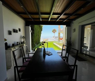 Villa Semi Detached in Benahavís - Photo 1