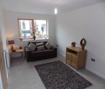 2 bedroom terraced house to rent - Photo 1