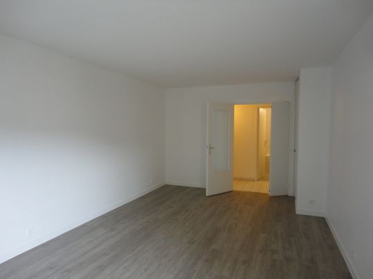 STUDIO ORSAY ILOT DES COURS - Photo 1