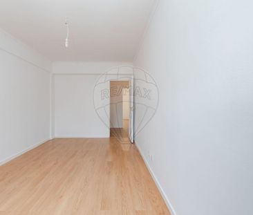 Lisboa, Lisbon 2695 - Photo 2