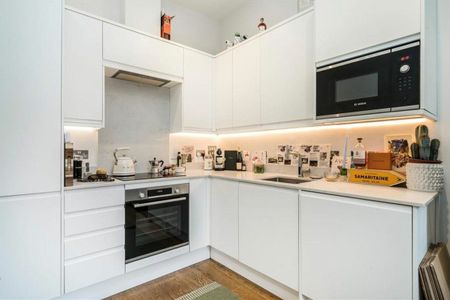 Craven Hill Gardens, Hyde Park, W2 - Photo 3