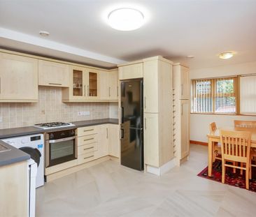Apt 37 Forest Grove, Newtownbreda Road, - Photo 4