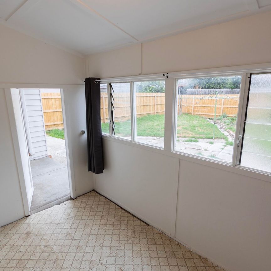 Coburg Residence to Call Home - Photo 1