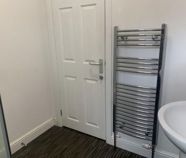 1 bedroom in a house share to rent - Photo 6
