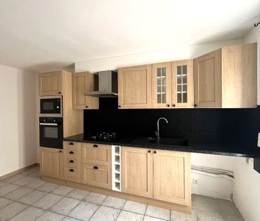 EYRAGUES - Maison de village avec 3 chambres et cour., - Photo 4