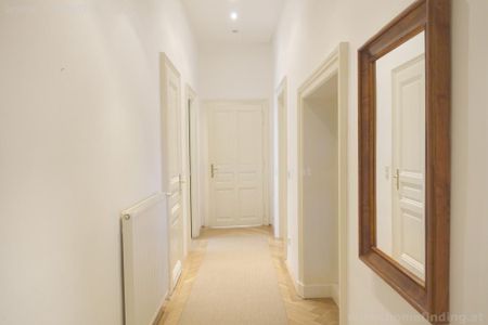 expat flat: möblierte Altbauwohnung nahe dem Parlament - Foto 3