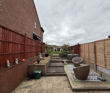 2 bedroom semi-detached house to rent - Photo 5