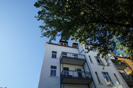 2-Zimmer-Maisonettewohnung mit offener Küche in zentraler Lage! - Foto 4