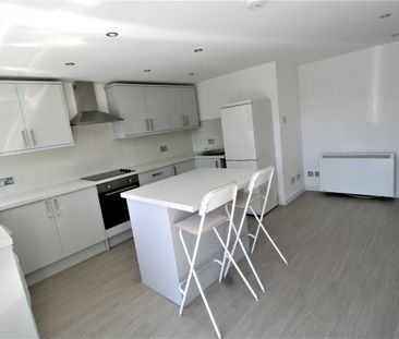 2 Bed Flat, Harper House, M19 - Photo 3