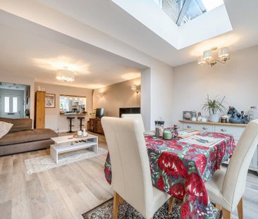 3 bedroom terraced house to rent - Photo 2