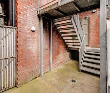 1 Bedroom Apartment To Let - Photo 1