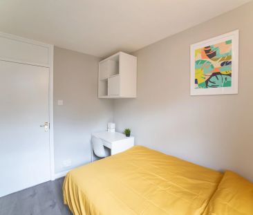 34 Hind Grove – Room 2 - Photo 4