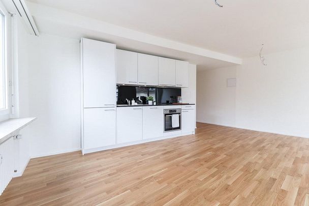 Schöne 2.5 Zimmer-Wohnung am Musical Theater - Photo 1