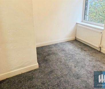 Dodds Royd, Berry Brow, Huddersfield, HD4 - Photo 4