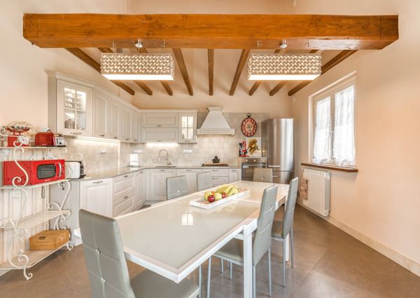 Villa in Affitto a Seravezza – Zona: Querceta
