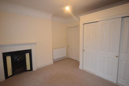 4 bedroom apartment to rent - Photo 3