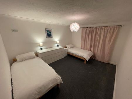 3 bedroom house to rent - Photo 3
