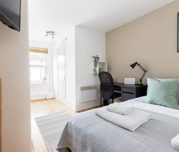 Studio to rent - Photo 6