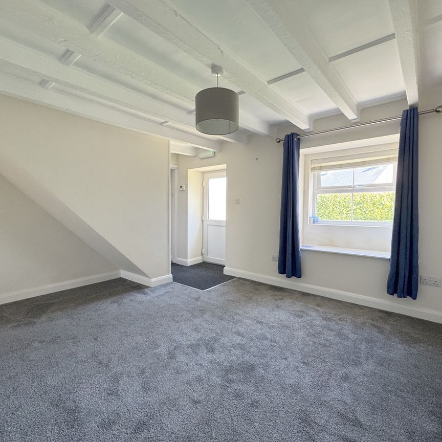3 bed Detached House To Let - Photo 1