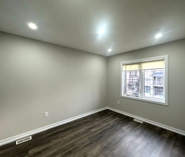 For Lease - 112 Golden Springs Drive, Brampton, Ontario - Photo 3