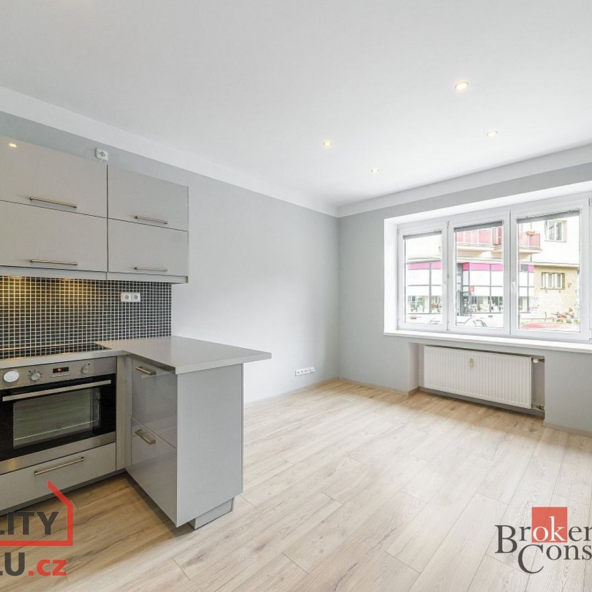 Pronájem bytu 2+kk 40 m² - Fotografie 1