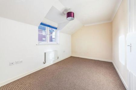 2 bedroom semi-detached house to rent - Photo 2