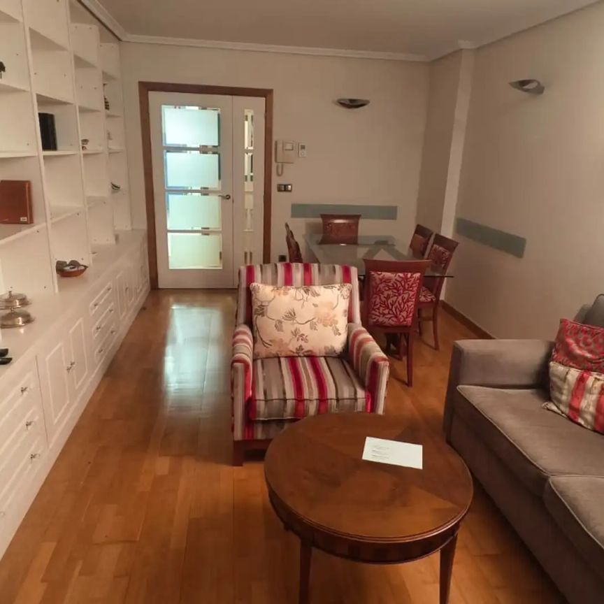 Piso de alquiler en Rua José Echegaray, Los Castros - Castrillón - Foto 1