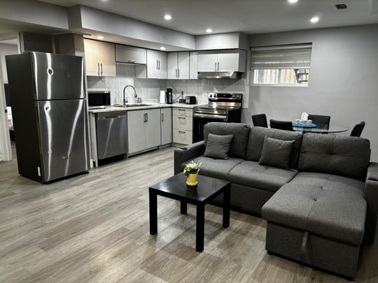 For Lease - 11 Overholt Drive Unit# Lower Level, Thorold, Ontario - Photo 1