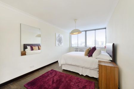 2 bedroom flat with 1 reception and 2 bathrooms in Cambridge Square, W2 - Photo 4