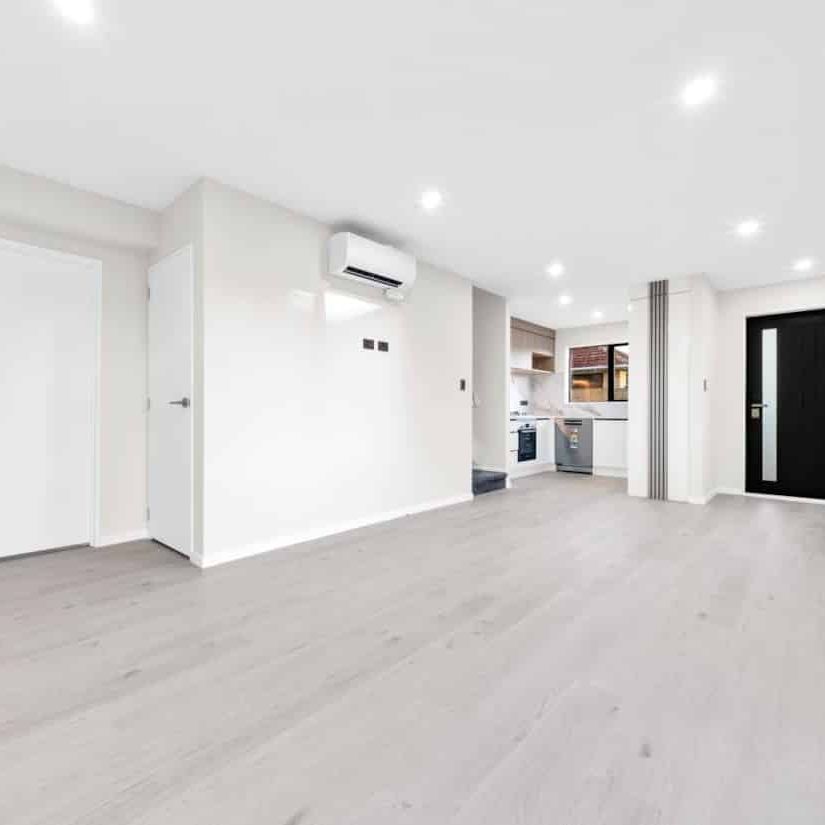 Brand -New 3-Bedroom Home in Papatoetoe – Modern Family Living - Photo 1