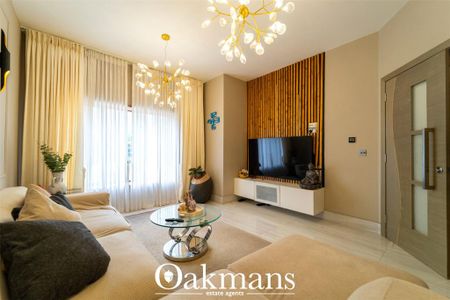 7 bedroom detached house to rent - Photo 2