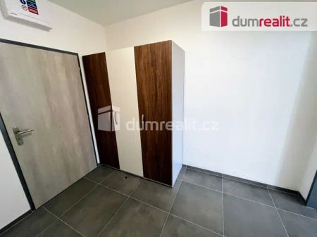 Pronájem bytu 3+kk o výměře 86 m - Photo 4