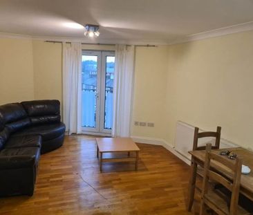 1 Bed Flat, Liverpool Road, LU1 - Photo 1