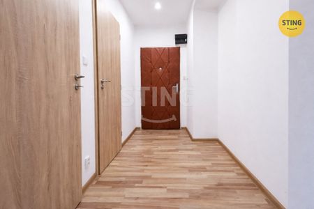 Pronájem bytu 2+1 53 m² - Photo 4