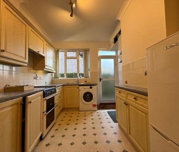 3 bedroom bungalow to rent - Photo 6