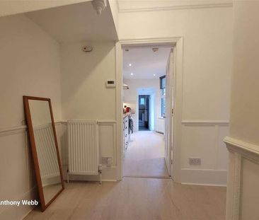 Eaton Park Road, Palmers Green, N13 - Photo 5