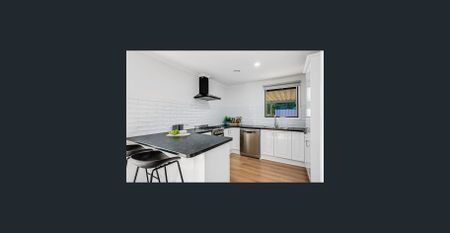 Spacious 4-Bedroom Family Home– Available 12 December - Photo 5