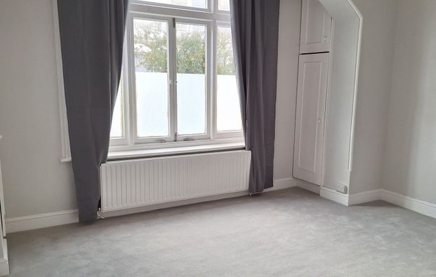 Studio Flat, Challoner Street, W14 - Photo 1