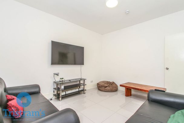 6 bed Semi-Detached House for Rent - Photo 1