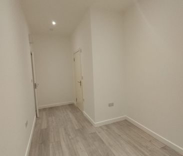 Studio Flat, Hither Green Lane, SE13 - Photo 3